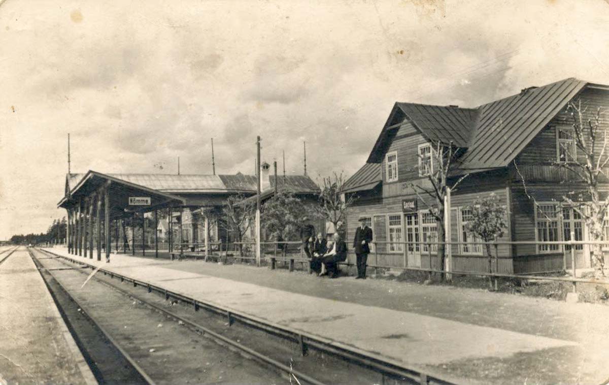 Tallinn (Reval). Nõmme railway station and restaurant, between 1920 and 1930