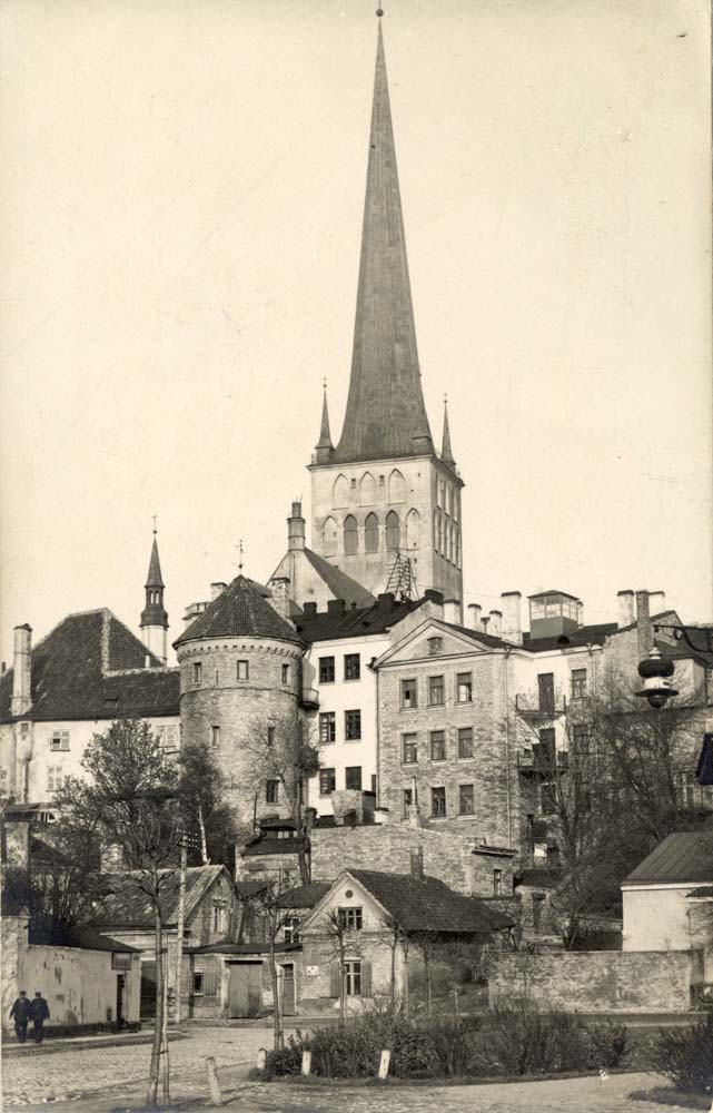 Tallinn (Reval). Old Town and Tower of Oleviste Church, between 1931 and 1939