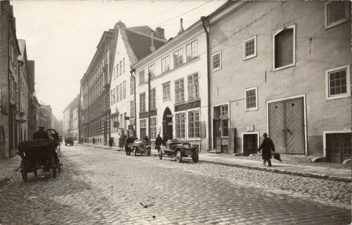 Tallinn (Reval). Russian street - Vene tänav, between 1930 and 1939